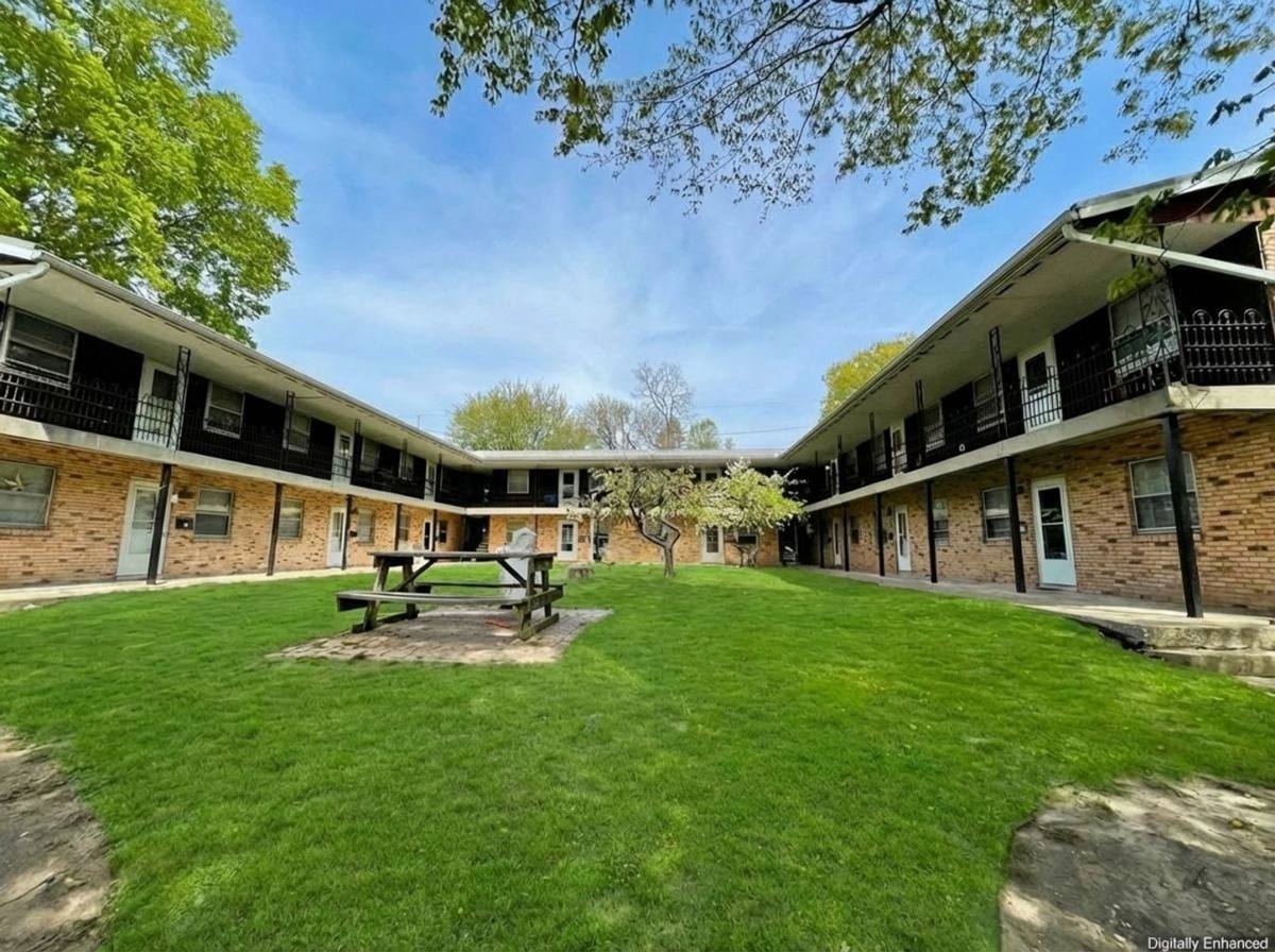 Apartment for rent at 408 W Main St, Wabash, IN 46992