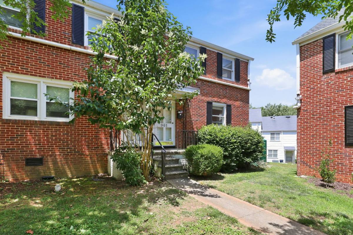 Condo for rent at 961 St Marys, Raleigh, NC 27605