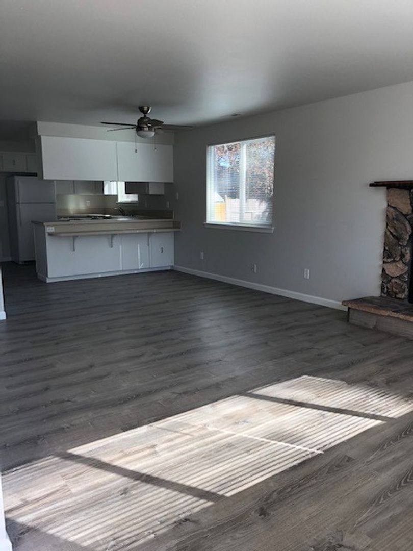 Apartment for rent at 2515, 2517, 2601-2617 Prairie Place SE, Albany, OR 97322