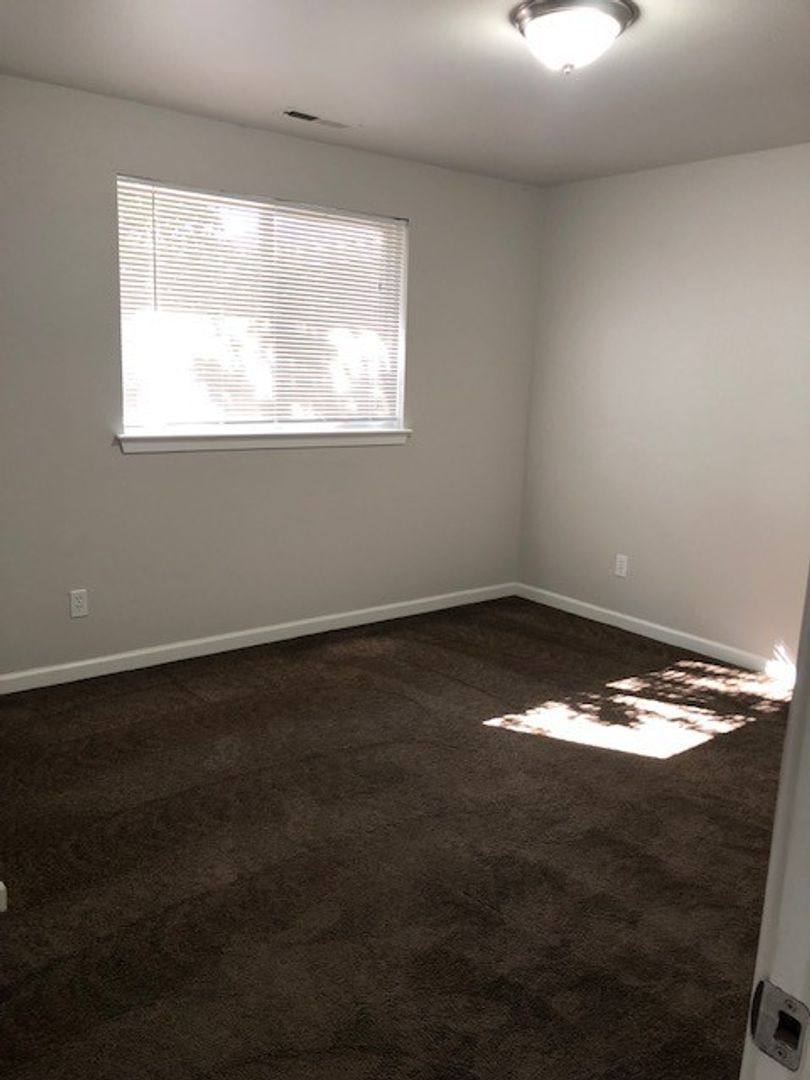 Apartment for rent at 2515, 2517, 2601-2617 Prairie Place SE, Albany, OR 97322