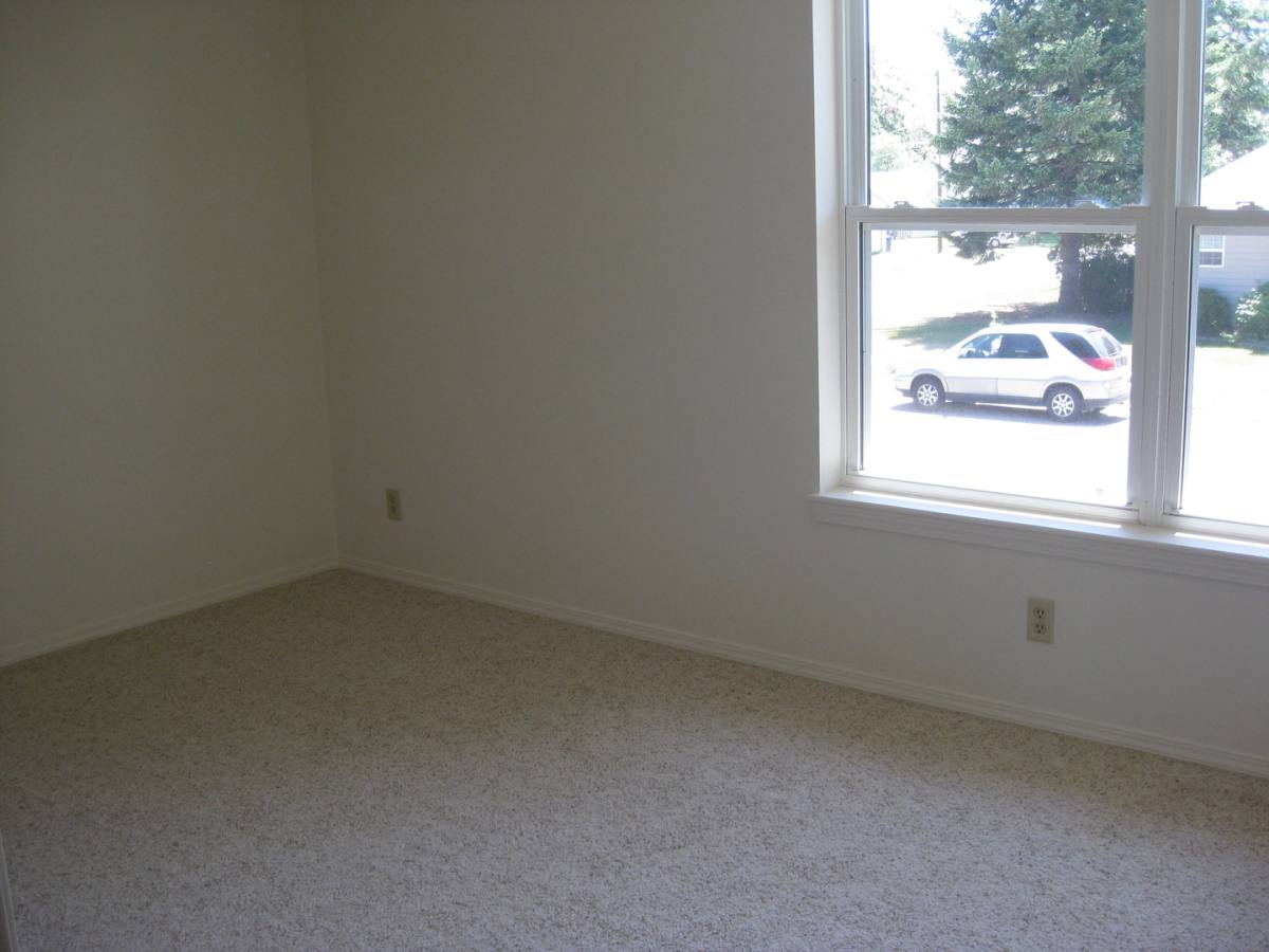 Townhouse for rent at 804 Defoe St, Missoula, MT 59802