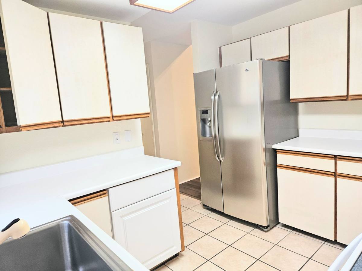 House for rent at 386 Kupaua Place, Honolulu, HI 96821