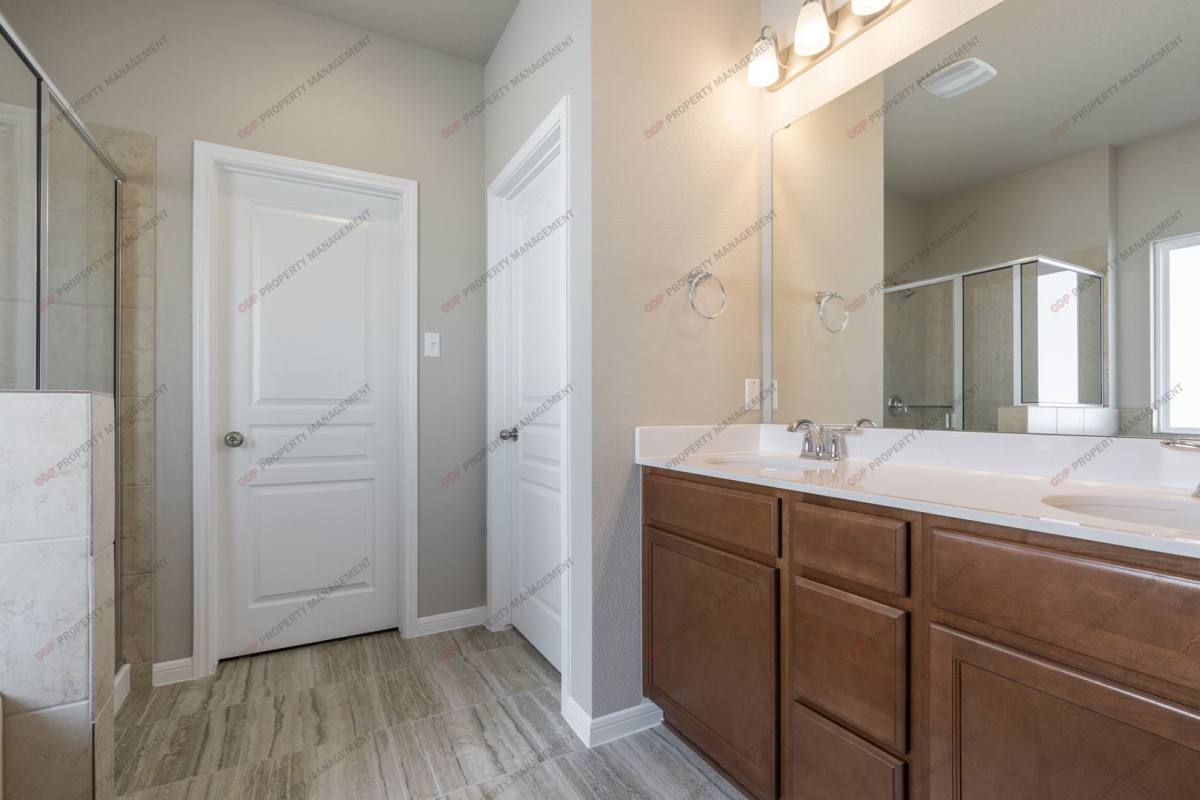 House for rent at 727 Cross Dr, Temple, TX 76502