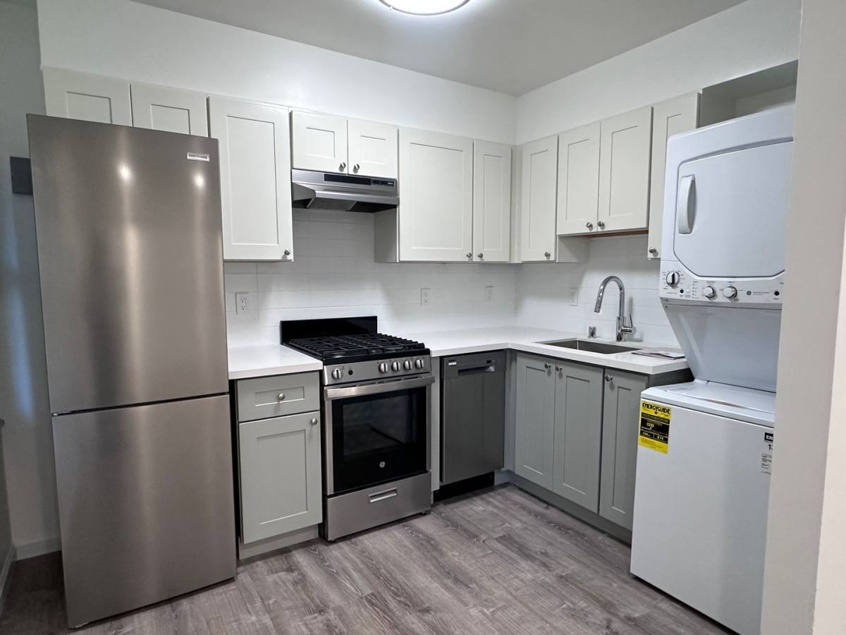 Apartment for rent at 3210-3240 Vicente, San Francisco, CA 94116