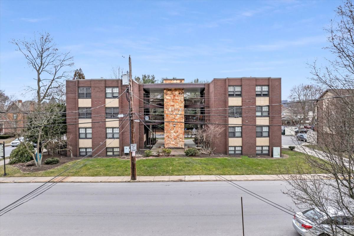 Apartment for rent at 441 4th St, Beaver, PA 15009