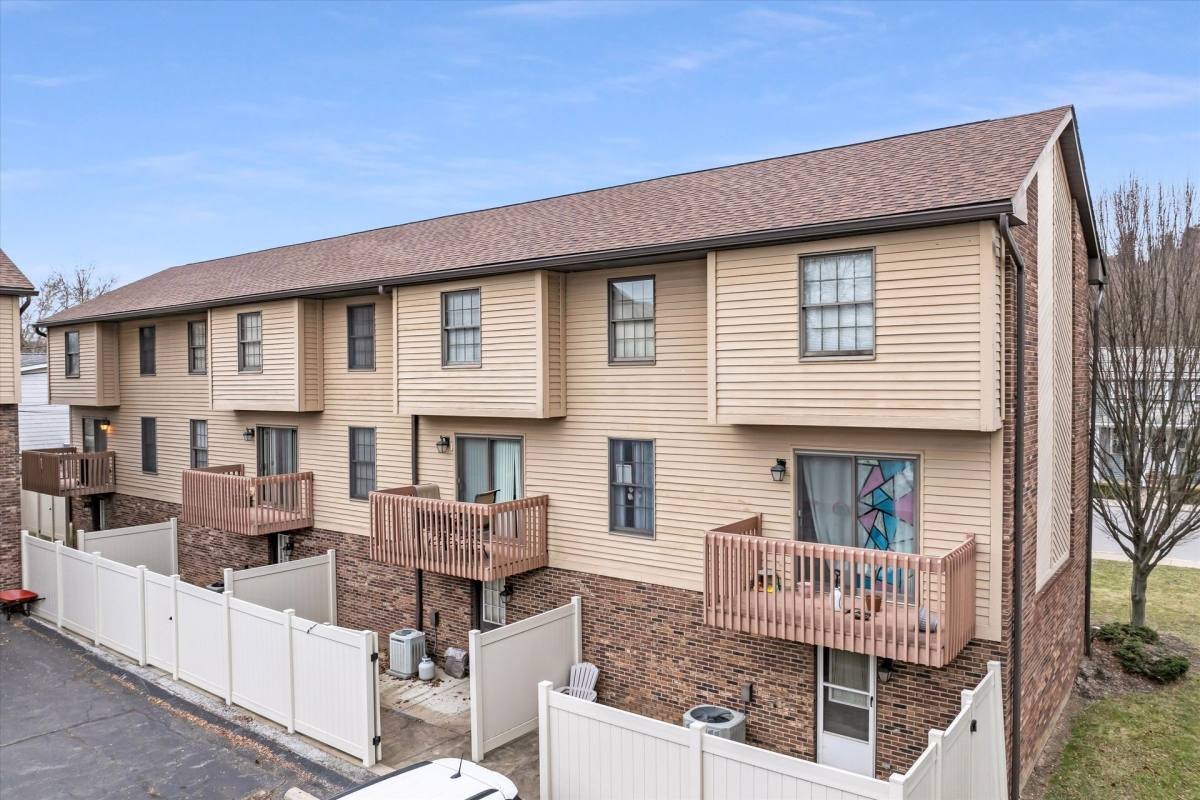Apartment for rent at 441 4th St, Beaver, PA 15009