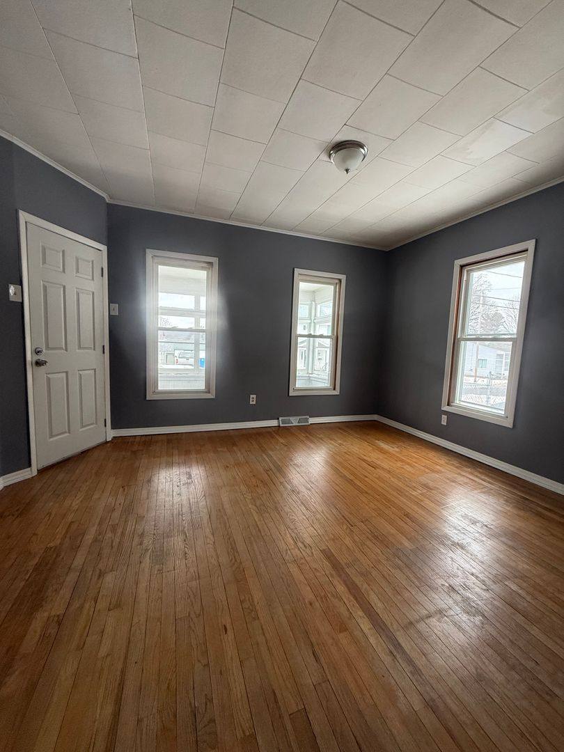 Apartment for rent at 42 Woodward Ave, Gloversville, NY 12078