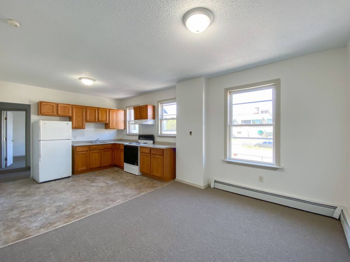 Apartment for rent at 9-17 Webster St, Hartford, CT 06114