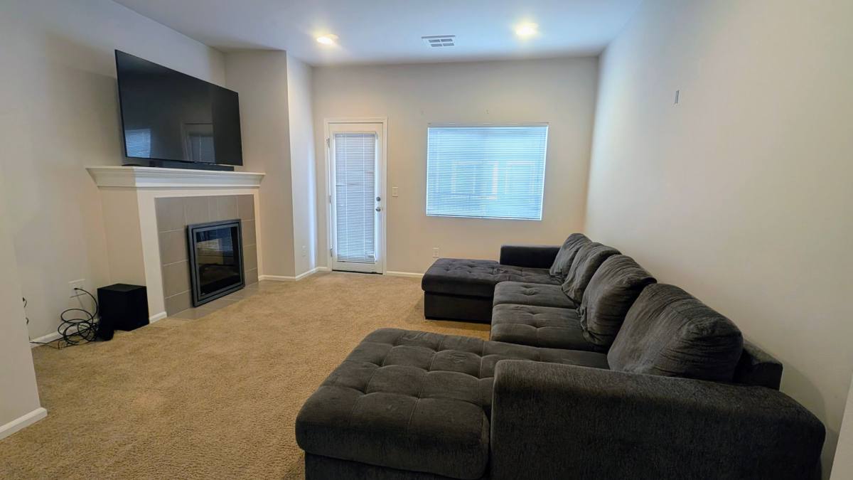 Townhouse for rent at 3429 31st Dr, Everett, WA 98201