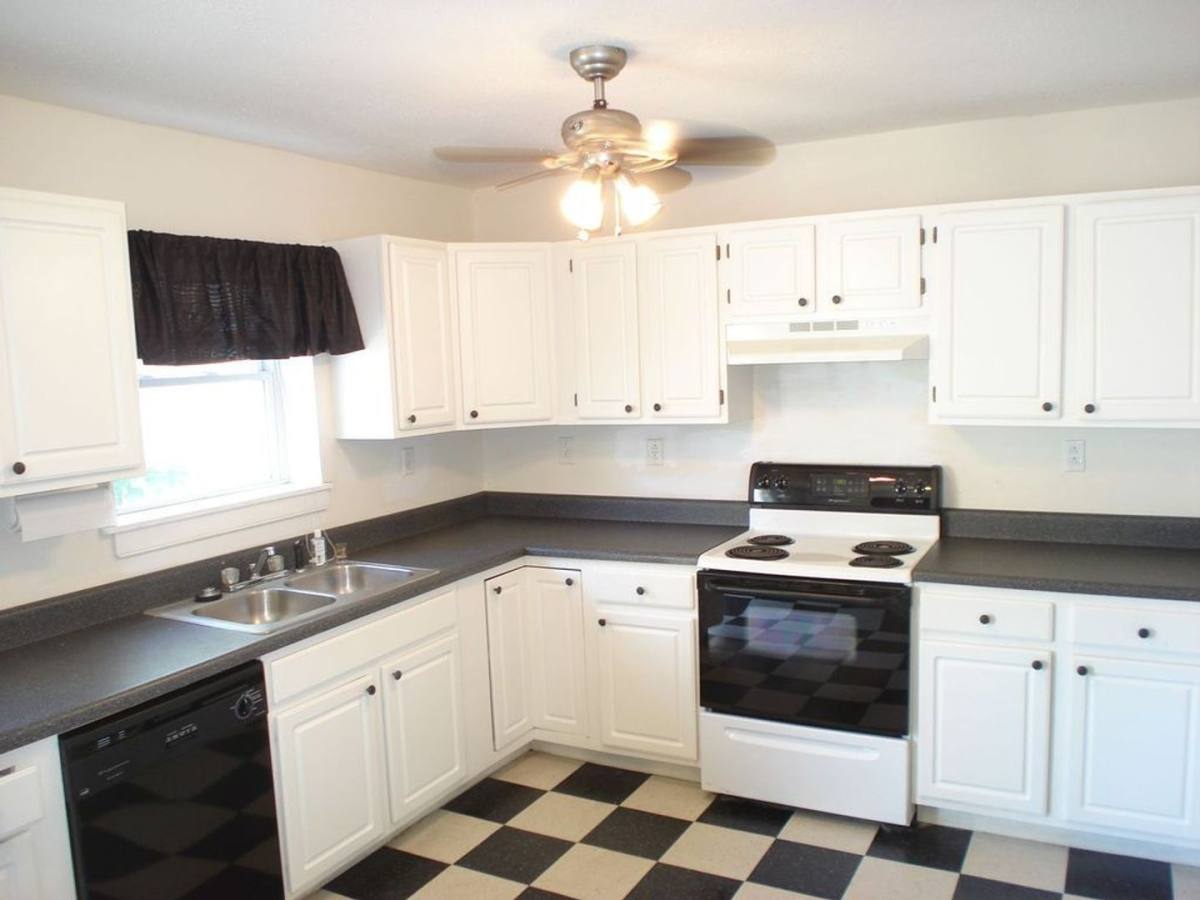 House for rent at 1208 W Clay St, Richmond, VA 23220