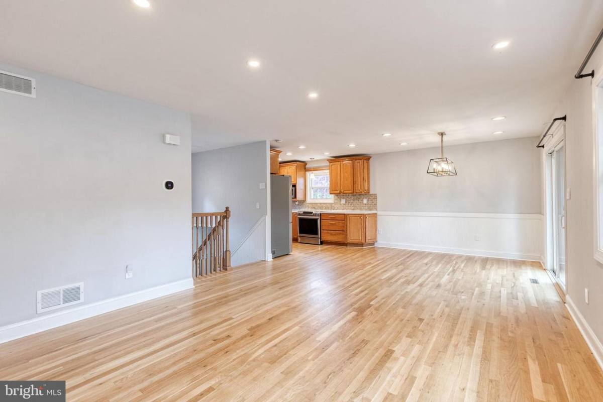 House for rent at 617 Oak Lane, Severna Park, MD 21146