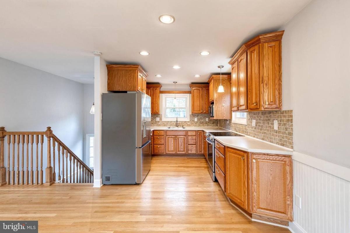 House for rent at 617 Oak Lane, Severna Park, MD 21146