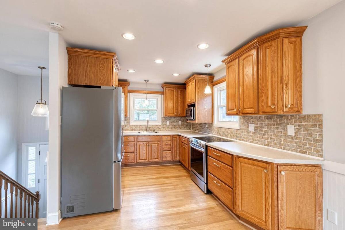 House for rent at 617 Oak Lane, Severna Park, MD 21146