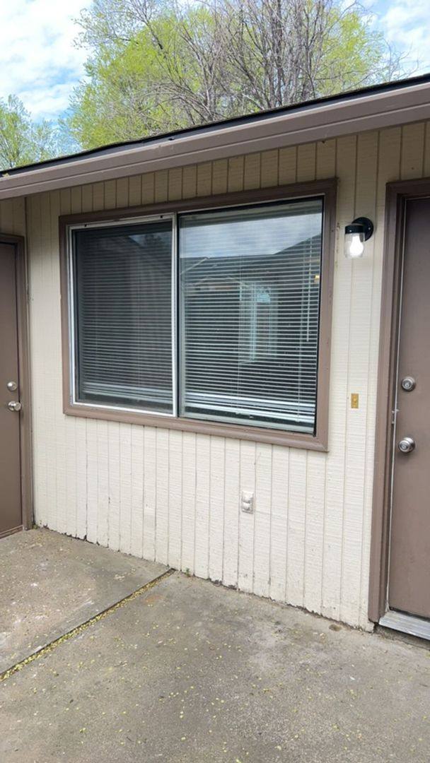 Apartment for rent at 166 De Hague, Medford, OR 97501