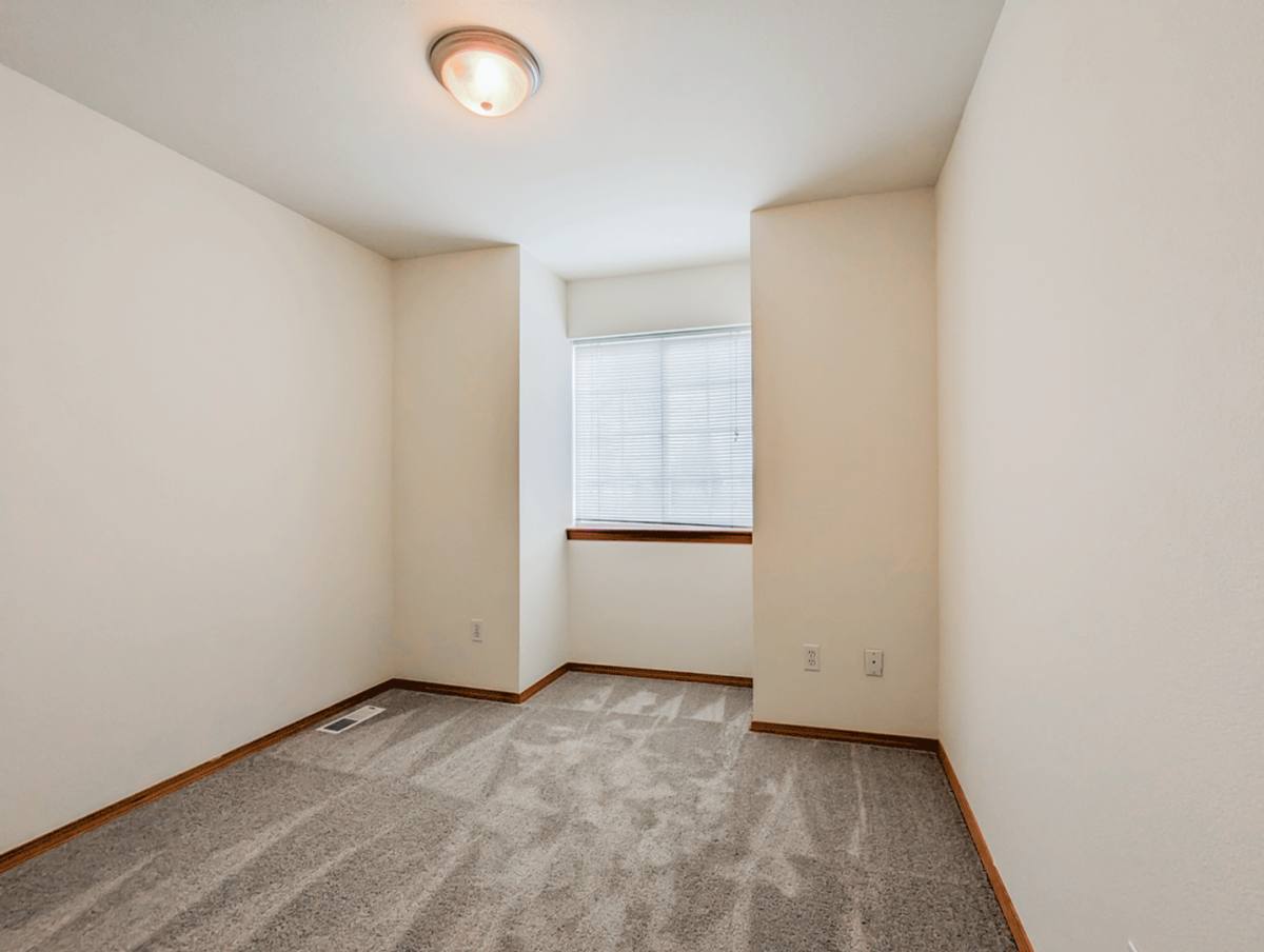 House for rent at 9808 29th Ave SE, Everett, WA 98208