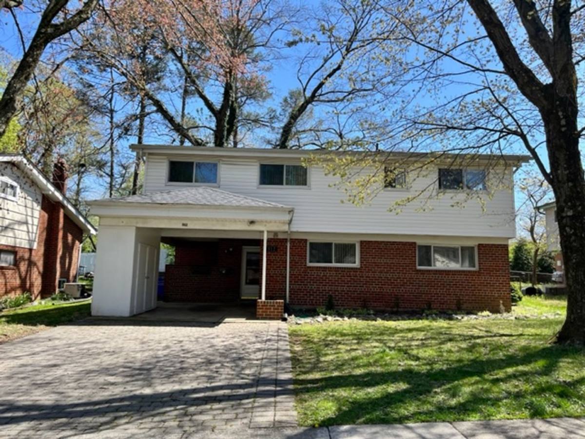 House for rent at 912 Hoyt St, Silver Spring, MD 20902