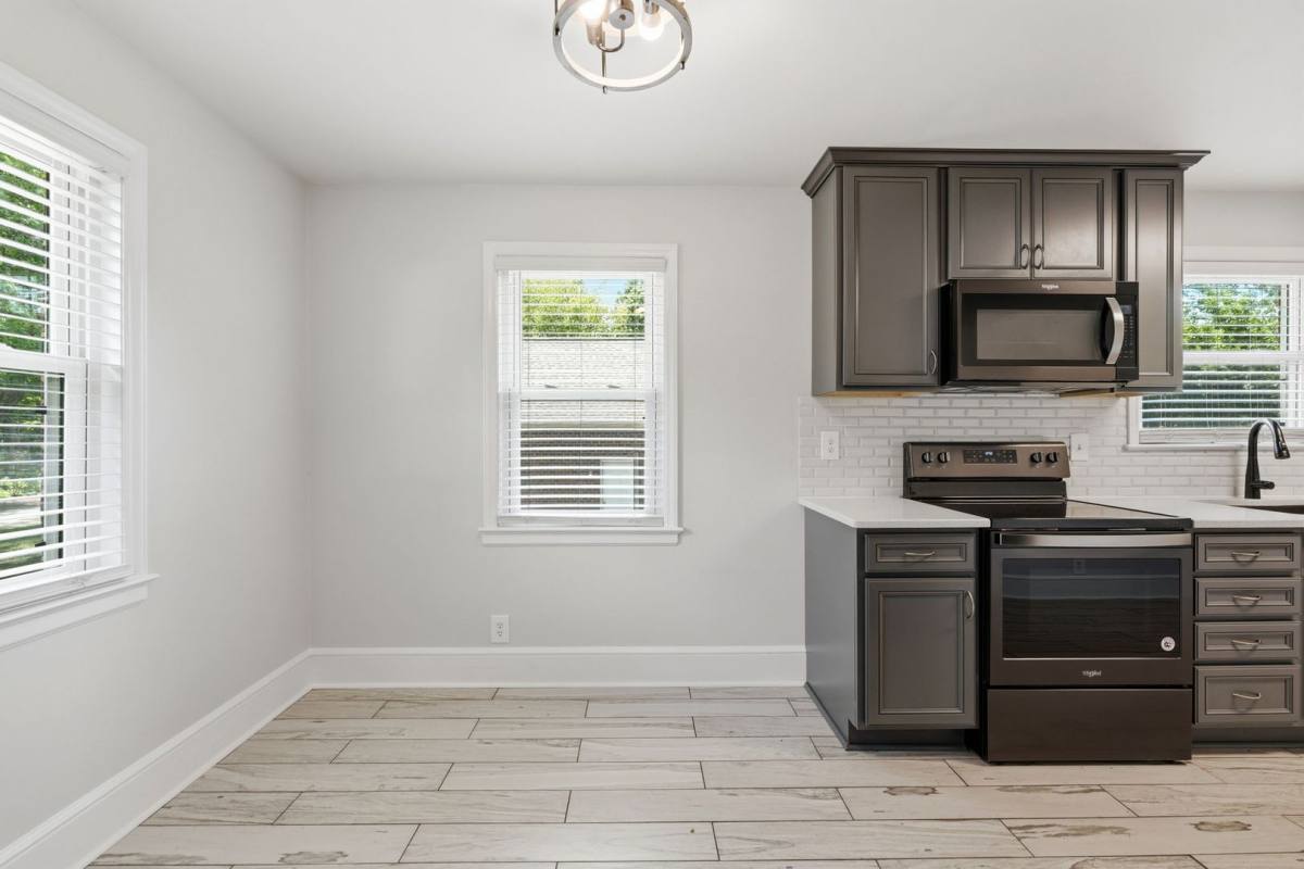 House for rent at 1515 Woodland Dr, Burlington, NC 27215