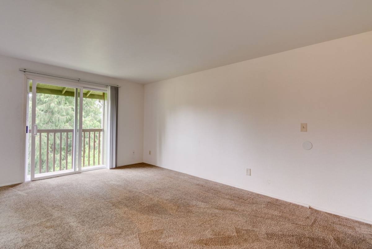 Apartment for rent at 690 NW Atalanta Way, Oak Harbor, WA 98277