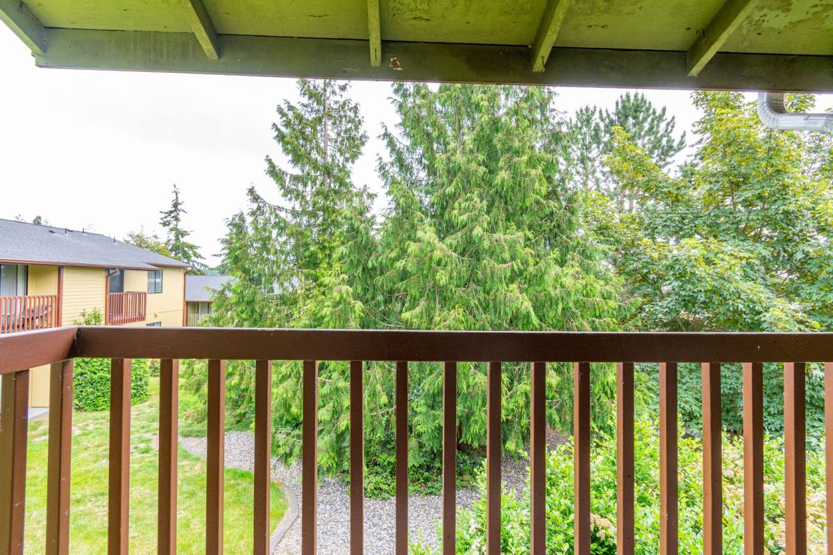 Apartment for rent at 690 NW Atalanta Way, Oak Harbor, WA 98277