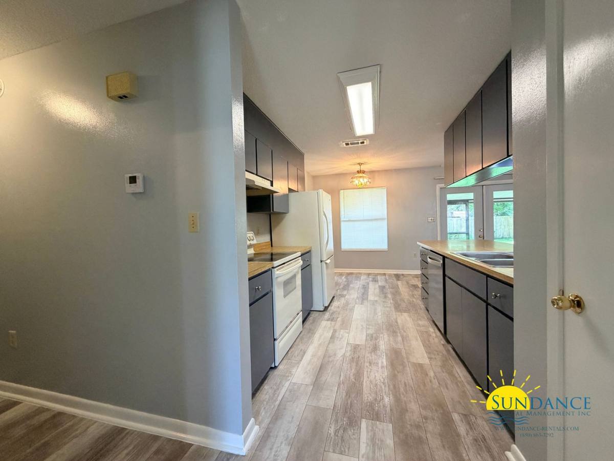 House for rent at 713 Trowbridge Ave, Fort Walton Beach, FL 32547