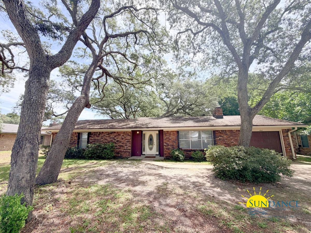 House for rent at 713 Trowbridge Ave, Fort Walton Beach, FL 32547