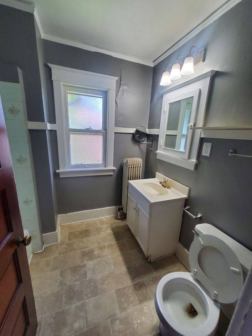 Apartment for rent at 135-137 Garfield Ave, Waukesha, WI 53186