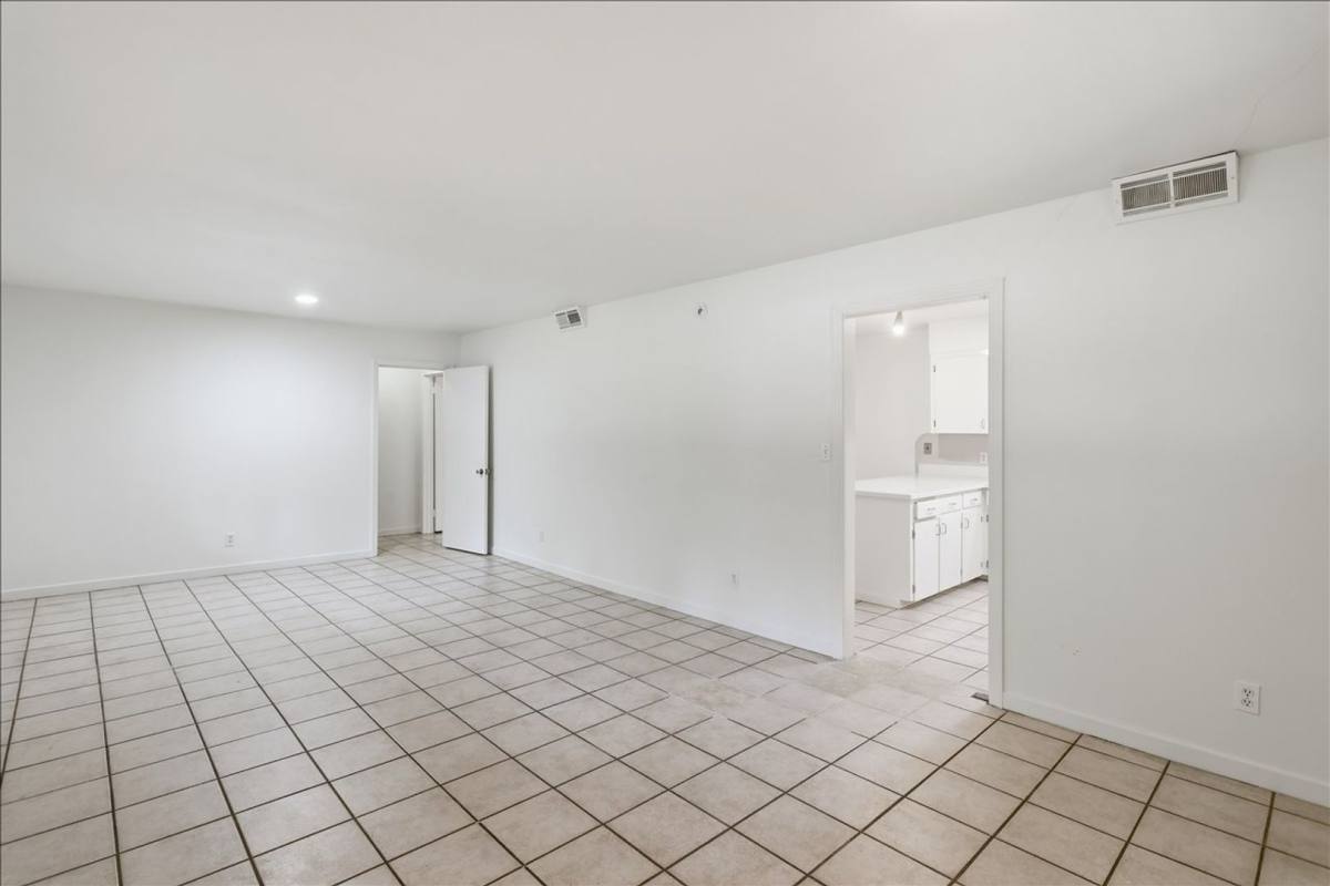 House for rent at 1632 Winchester St, Jackson, MS 39211