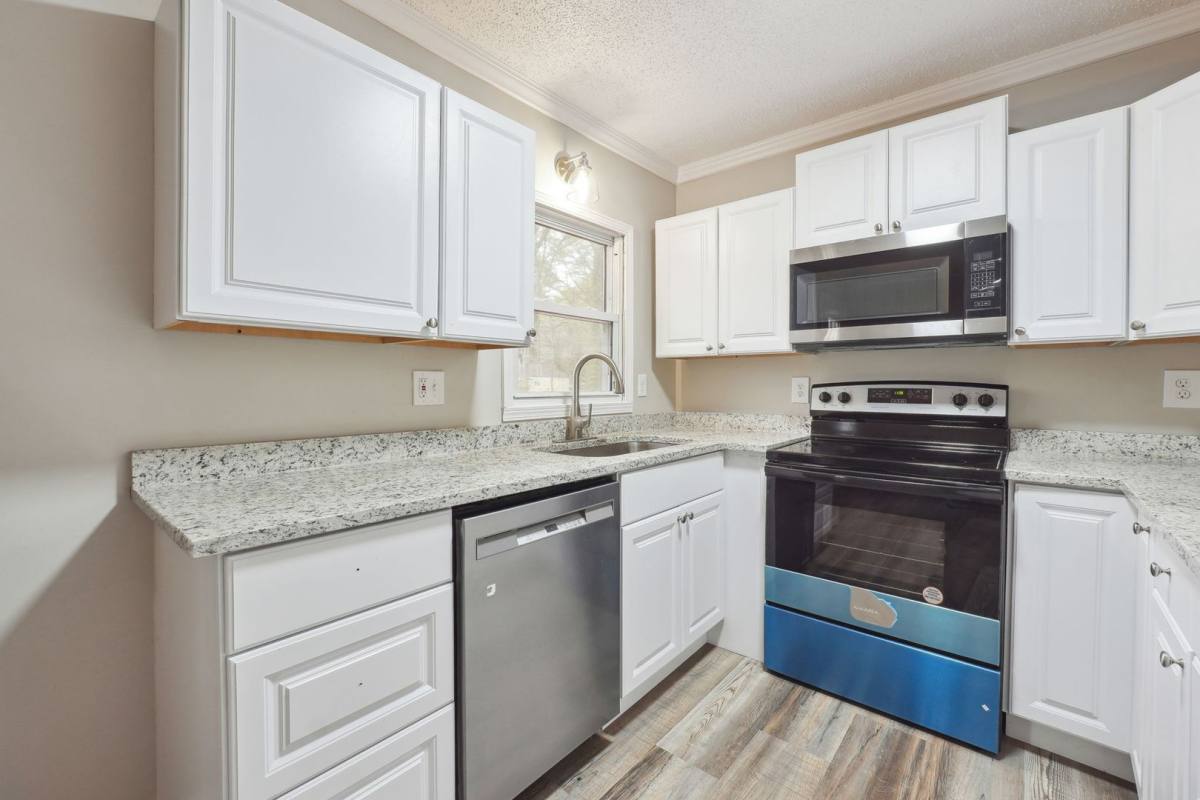 House for rent at 1435 Lanvale Dr SW, Atlanta, GA 30310