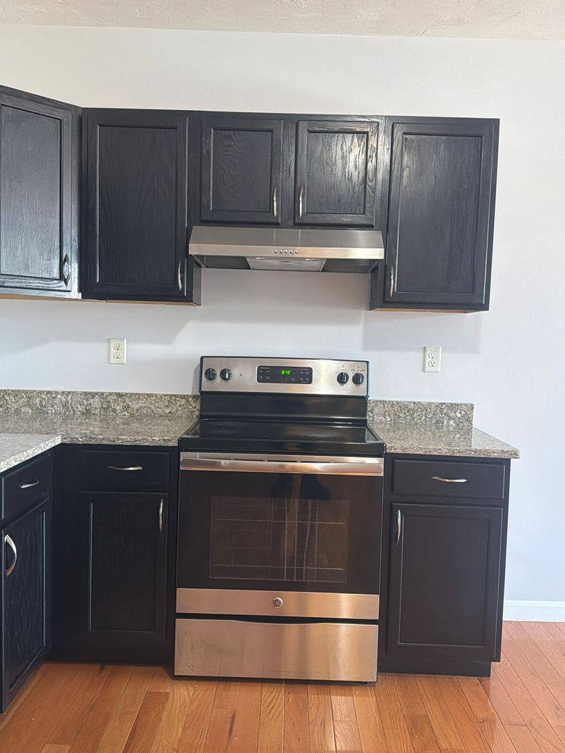 Apartment for rent at 575-579 Common St, Lawrence, MA 01841