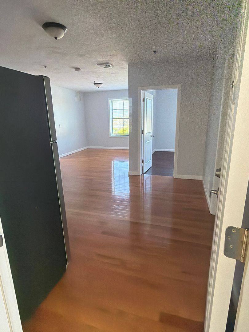 Apartment for rent at 575-579 Common St, Lawrence, MA 01841