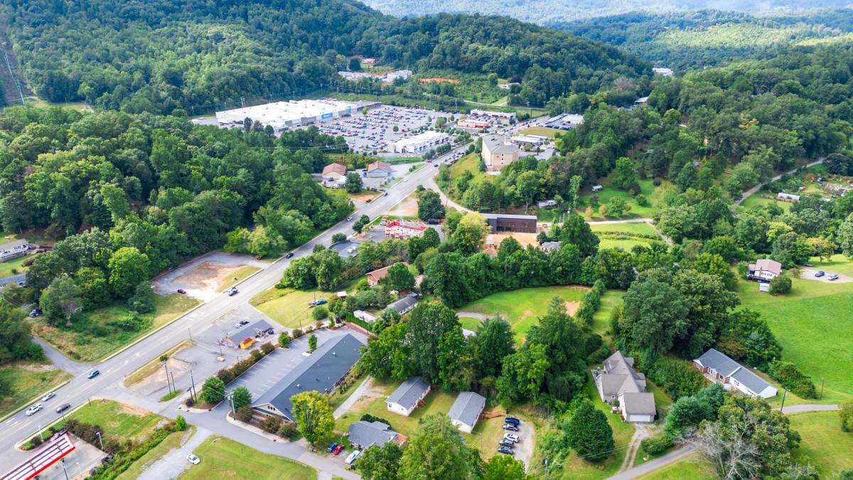 House for rent at 55 Crestview Heights, Sylva, NC 28779