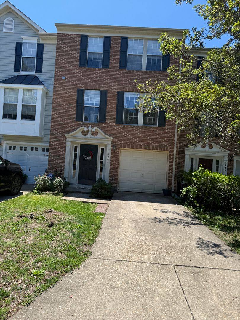 Townhouse for rent at 4202 Apgar Court, Fredericksburg, VA 22408