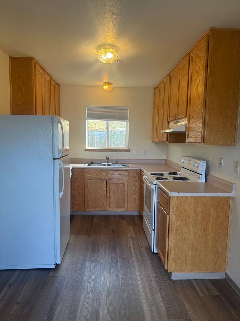 Apartment for rent at 2084 NE Fairview, Grants Pass, OR 97526