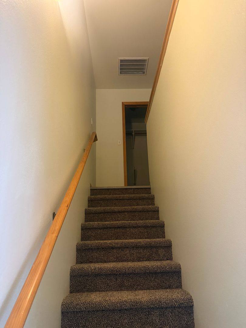 Apartment for rent at 2084 NE Fairview, Grants Pass, OR 97526