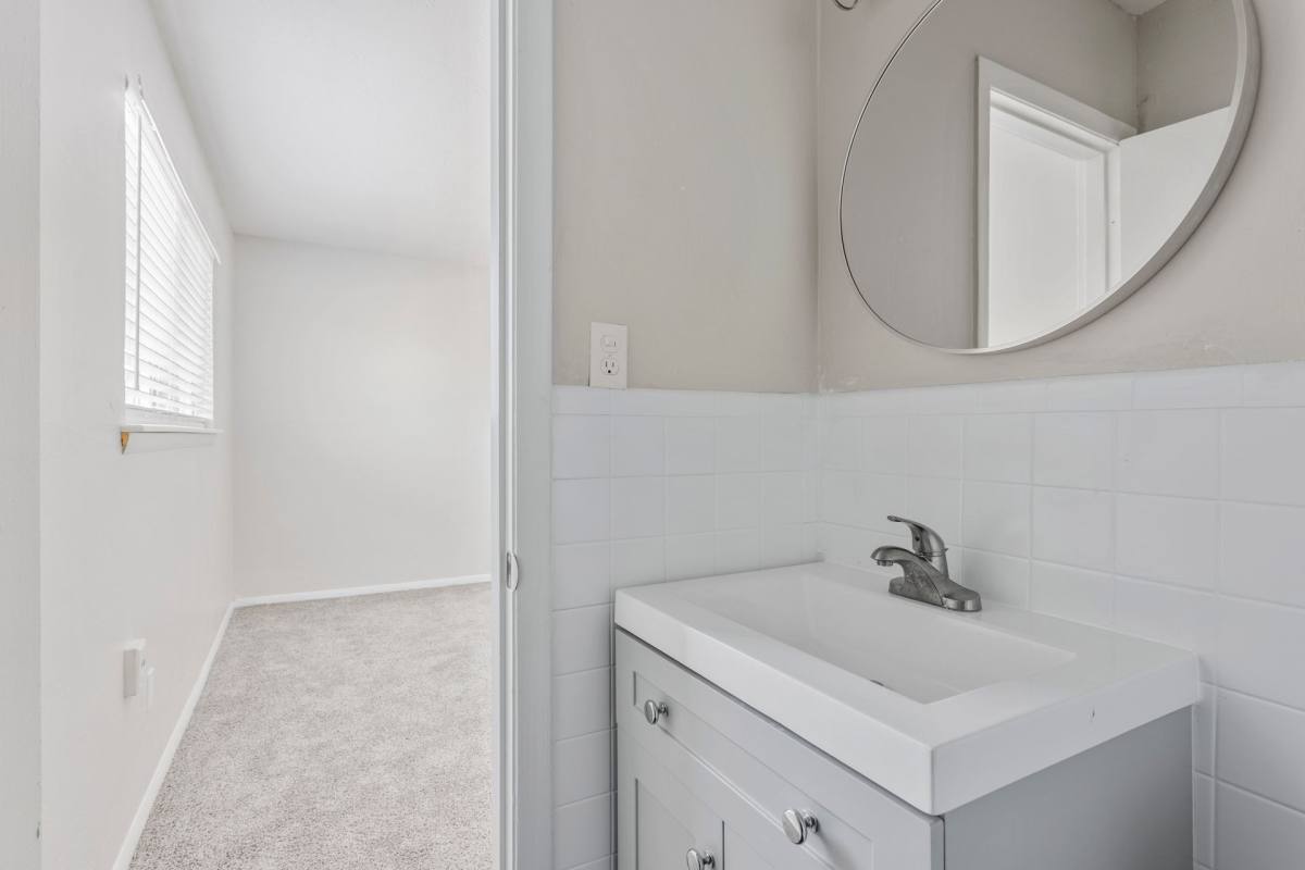 Apartment for rent at 2810 Dorchester Dr, Oklahoma City, OK 73120