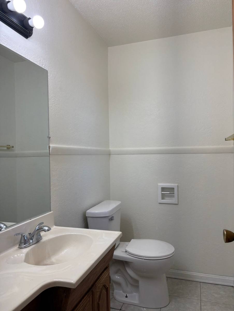 Townhouse for rent at 4300 Eastridge Dr, Rockford, IL 61107