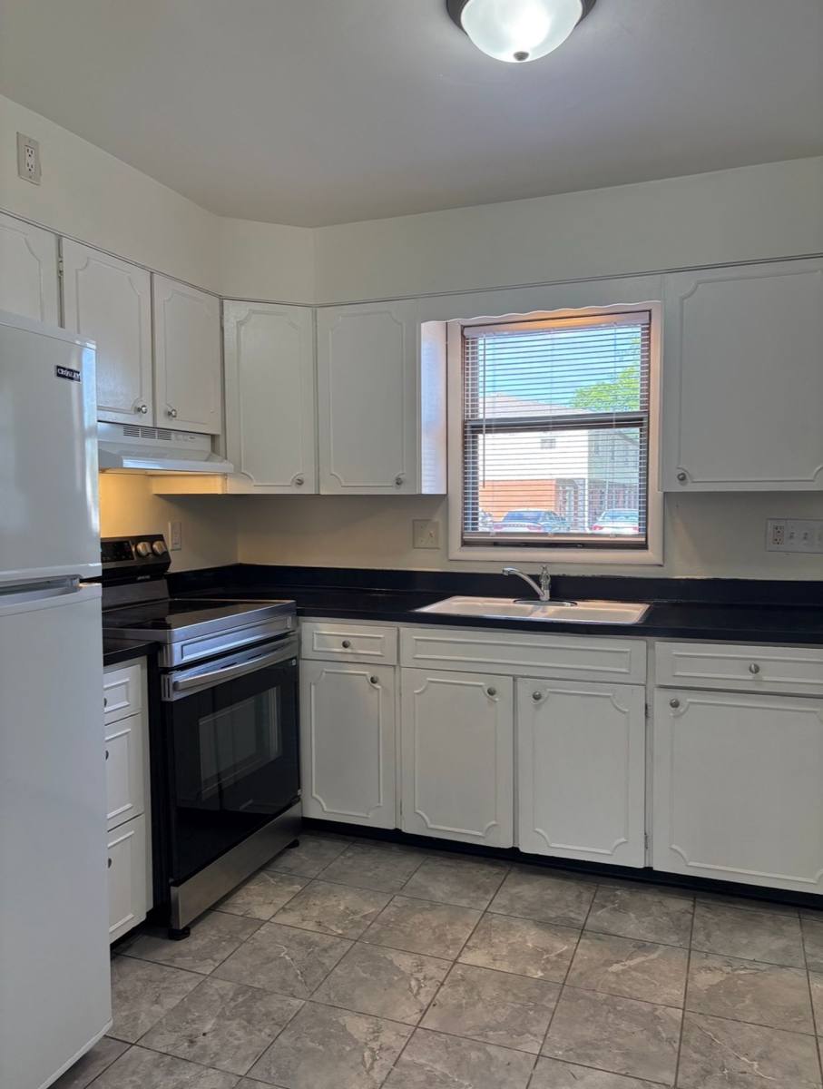 Townhouse for rent at 4300 Eastridge Dr, Rockford, IL 61107