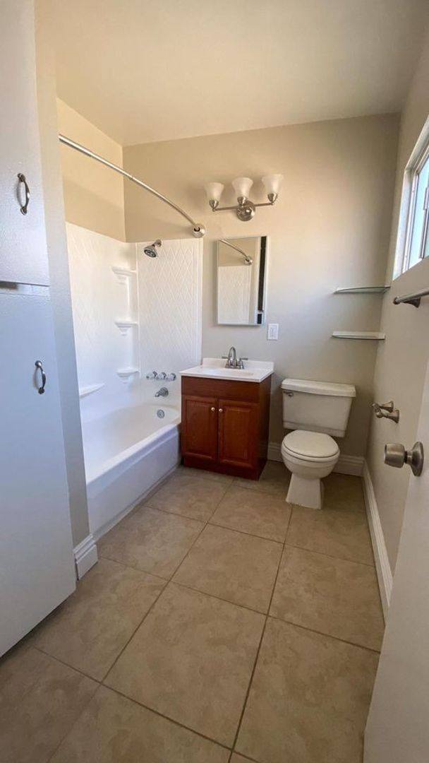 Apartment for rent at 142 S Princeton Ave, Fullerton, CA 92831