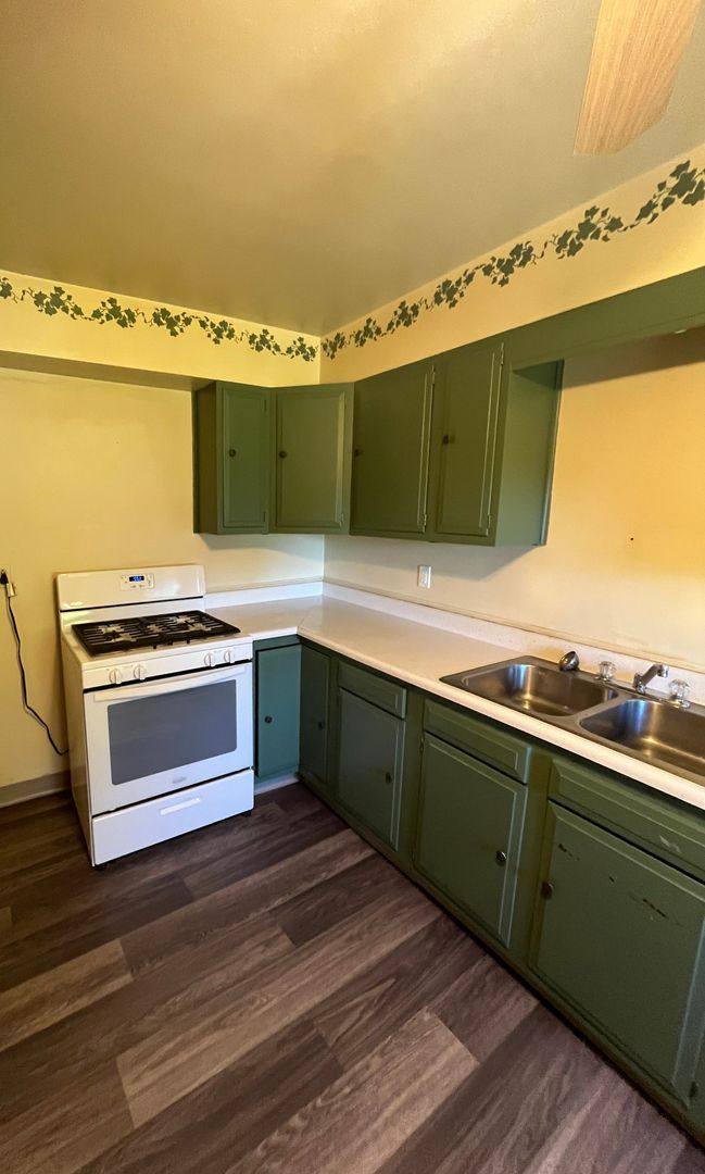 Apartment for rent at 3097 Woodland Rd, Ambridge, PA 15003