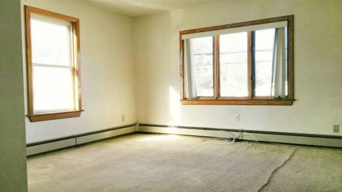 Apartment for rent at 6 Pratt St, Taunton, MA 02780