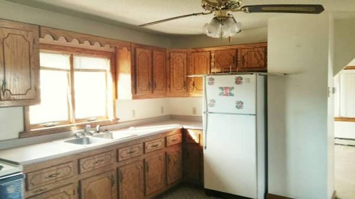 Apartment for rent at 6 Pratt St, Taunton, MA 02780