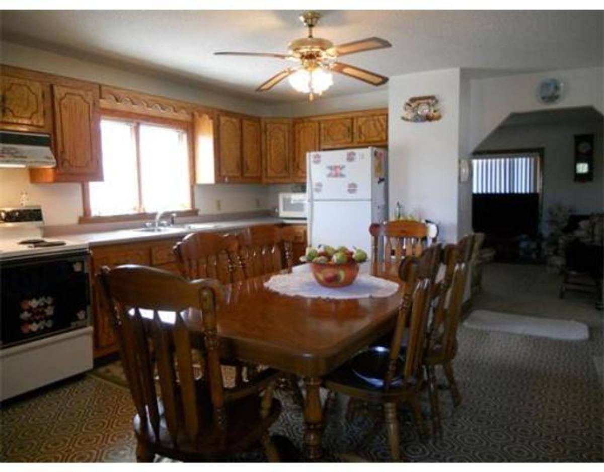 Apartment for rent at 6 Pratt St, Taunton, MA 02780