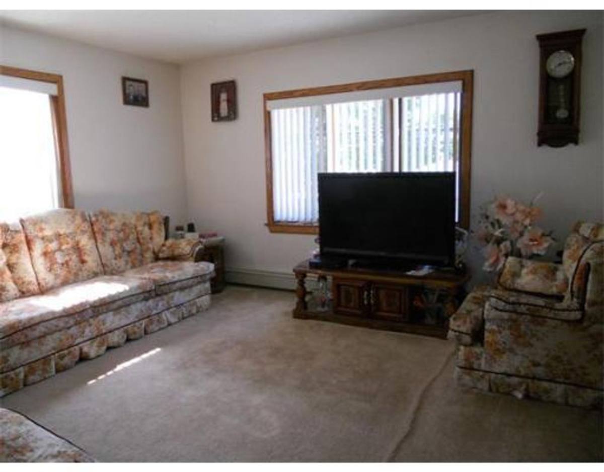 Apartment for rent at 6 Pratt St, Taunton, MA 02780
