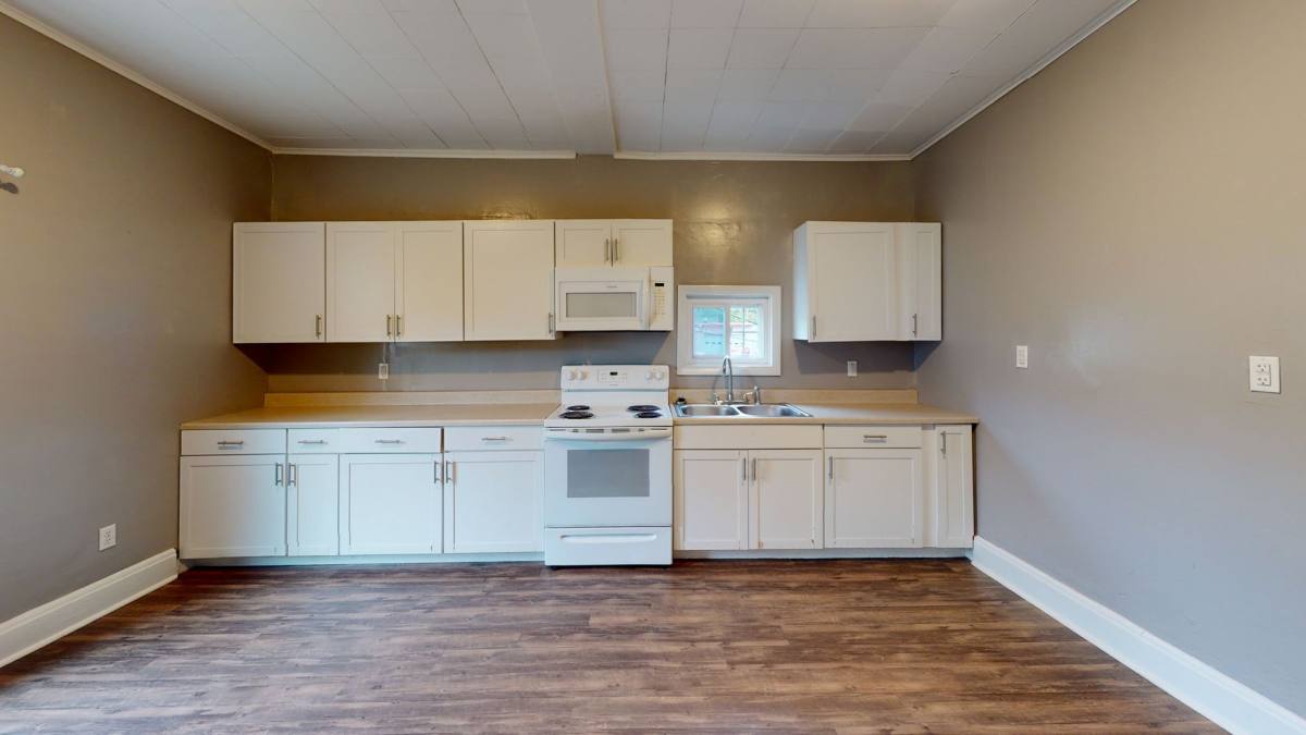 Apartment for rent at 33 Westminster Ave, Greensburg, PA 15601