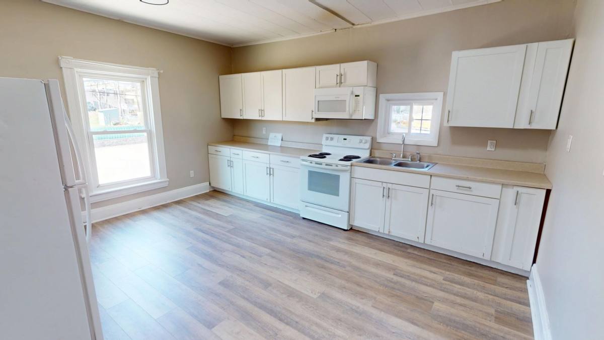 Apartment for rent at 33 Westminster Ave, Greensburg, PA 15601