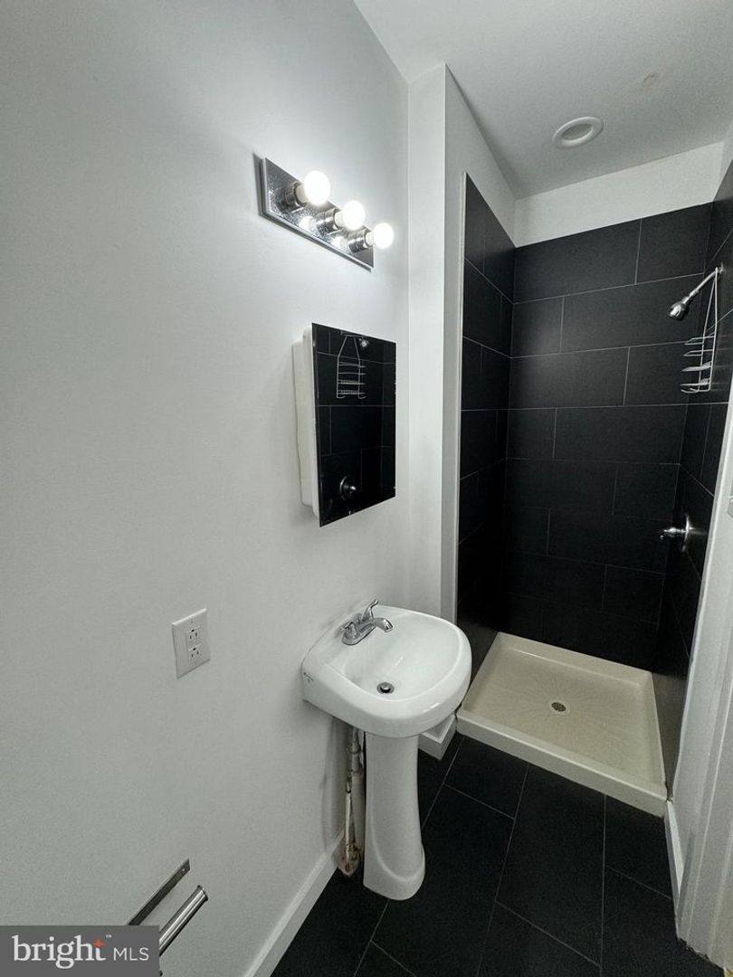 Apartment for rent at 1515 W Seybert St, Philadelphia, PA 19121