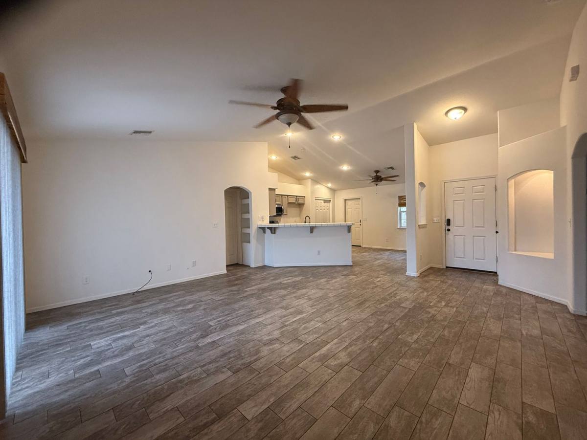 House for rent at 2863 Ventana Dr, Bullhead City, AZ 86429