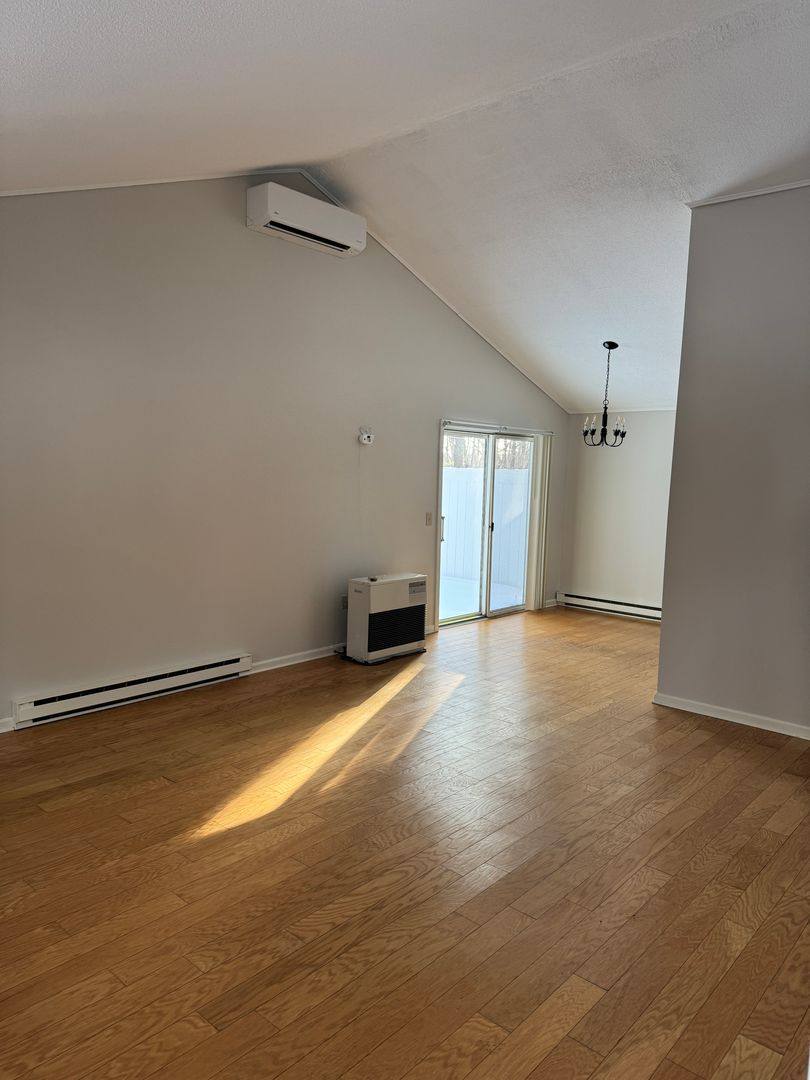Apartment for rent at 9 & 11 Oakview Dr, Cape Elizabeth, ME 04107