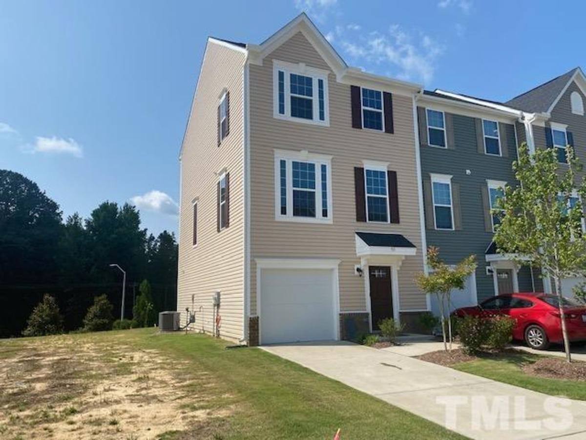 Townhouse for rent at 511 Autumn Cure Court, Fuquay Varina, NC 27526
