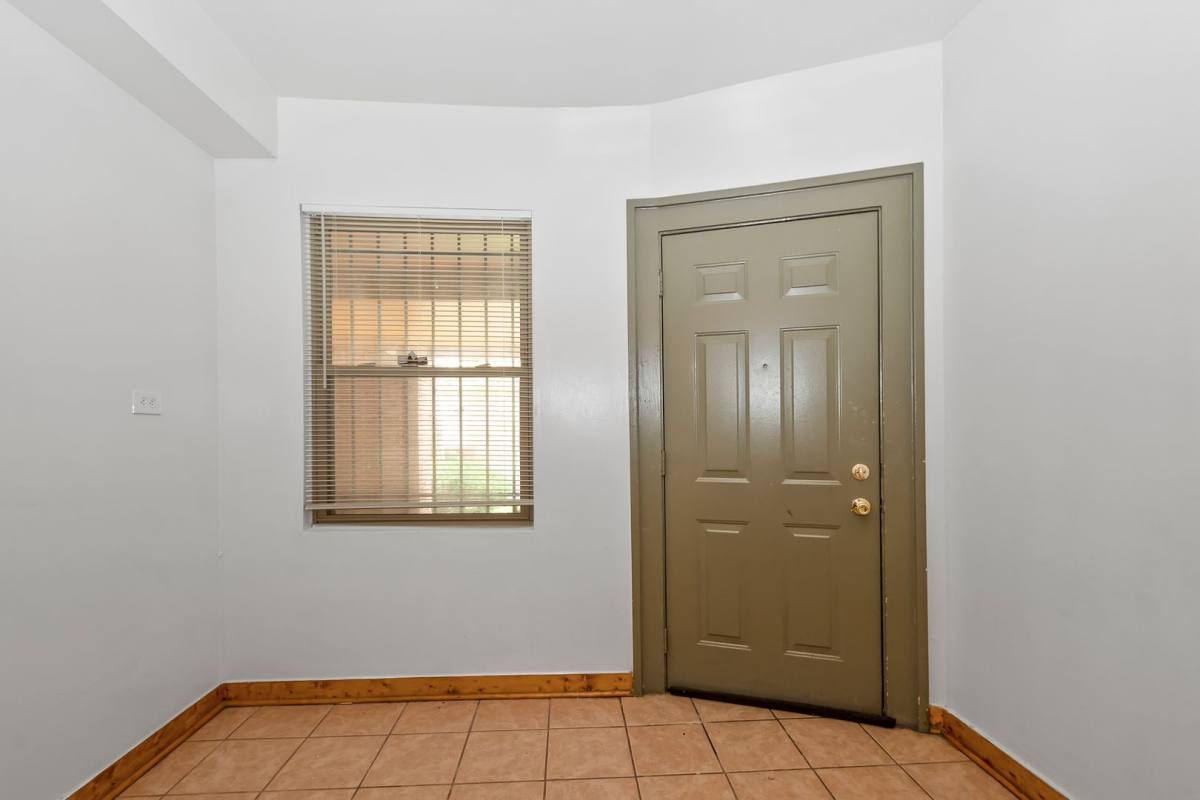 Apartment for rent at 6001-6005 S Richmond St, Chicago, IL 60629